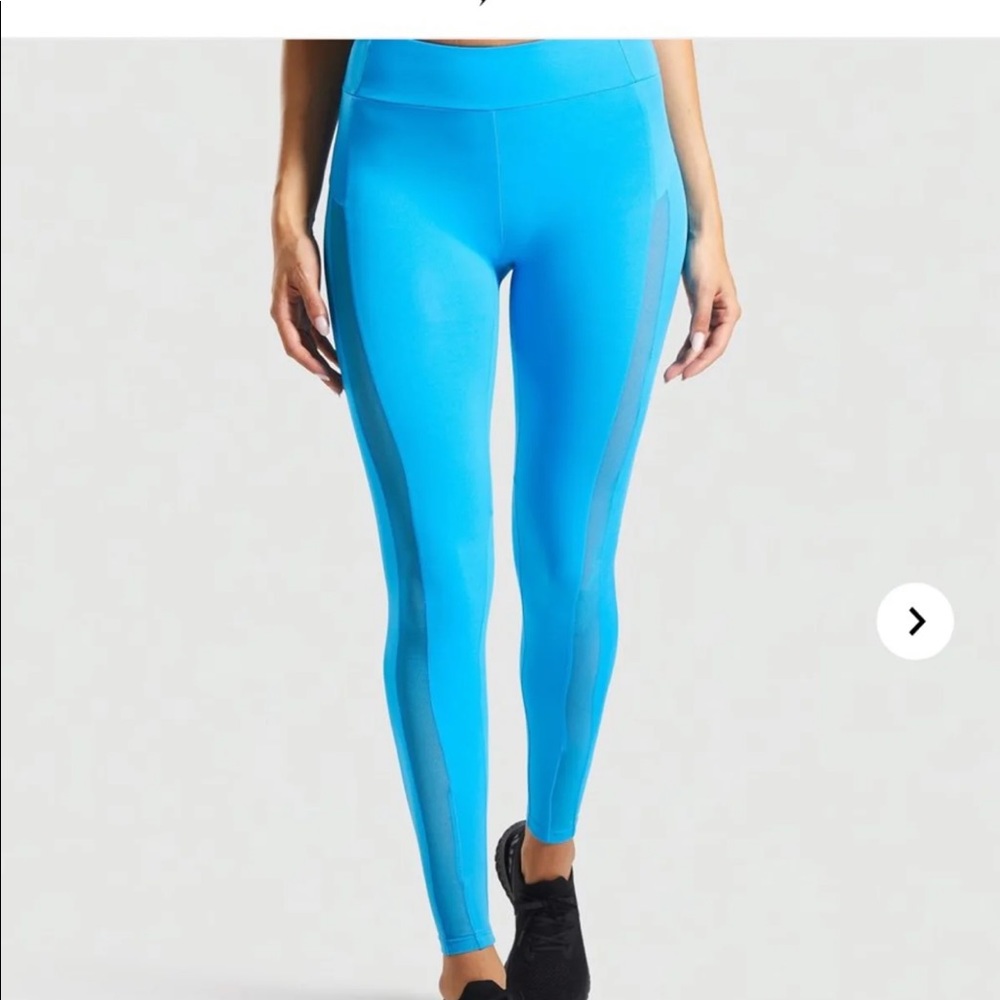 Gymshark move leggings medium